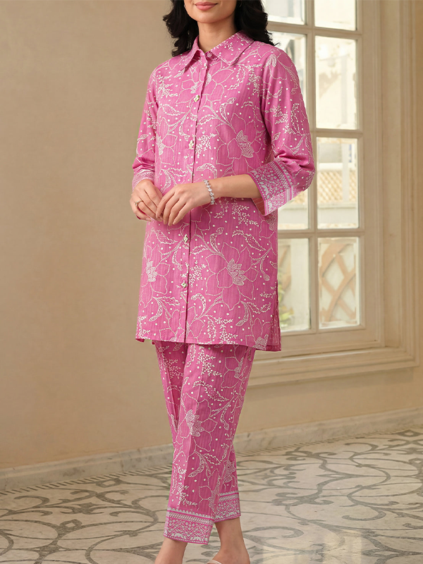 01 Saya Unstitched Premium Printed Lawn Co-Ord Set Pink
